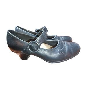 Earth Origins Black Leather Mary Janes size 9